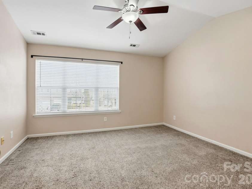 3569 Draycott Avenue, Charlotte, NC 28213.  MLS# CAR4341865, YatesRealty ID 3490. 