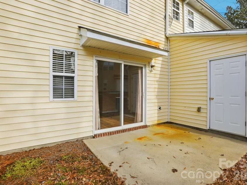 3569 Draycott Avenue, Charlotte, NC 28213.  MLS# CAR4341865, YatesRealty ID 3490. Step outside to your private back patio, perfect for morning coffee or evening relaxation