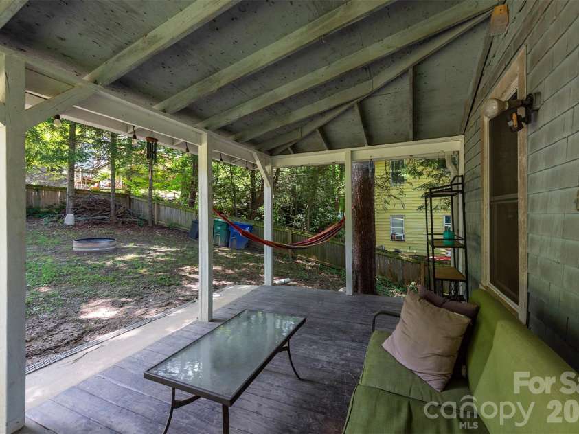 14 Border Street, Black Mountain, NC 28711.  MLS# CAR4392879, YatesRealty ID 34900. 
