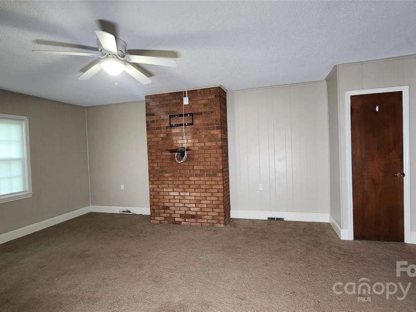 5826 St Peters Church Road, Conover, NC 28613.  MLS# CAR4296331, YatesRealty ID 34902. 2nd Living Area