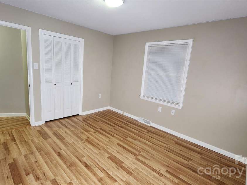 5826 St Peters Church Road, Conover, NC 28613.  MLS# CAR4296331, YatesRealty ID 34902. Bedroom
