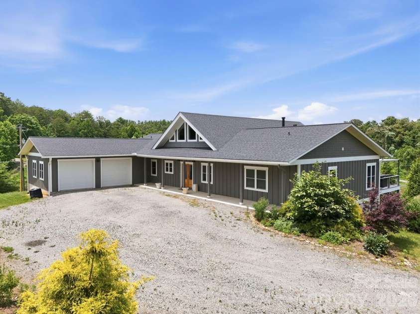 41 Bell Sprinkle Road, Weaverville, NC 28787.  MLS# CAR4391644, YatesRealty ID 34903. 