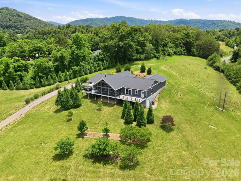 41 Bell Sprinkle Road, Weaverville, NC 28787.  MLS# CAR4391644, YatesRealty ID 34903. 
