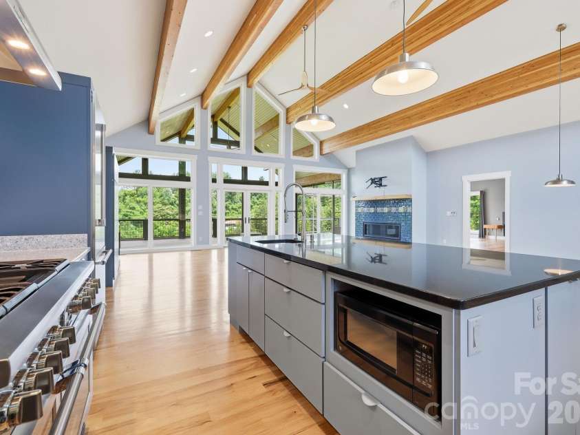 41 Bell Sprinkle Road, Weaverville, NC 28787.  MLS# CAR4391644, YatesRealty ID 34903. 
