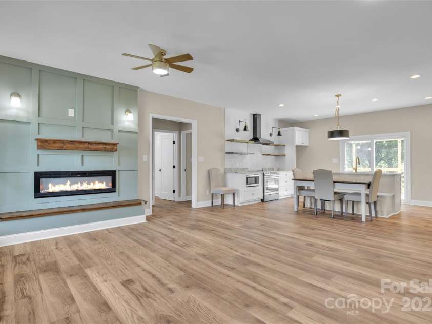 115 Peacock Hollar Road, Statesville, NC 28625.  MLS# CAR4296891, YatesRealty ID 34905. 