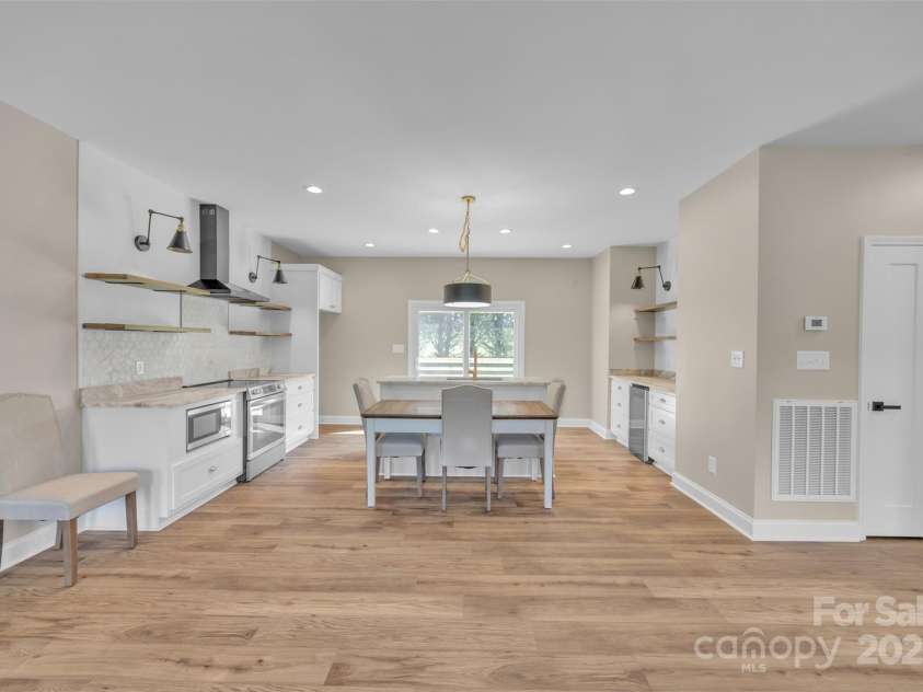 115 Peacock Hollar Road, Statesville, NC 28625.  MLS# CAR4296891, YatesRealty ID 34905. 