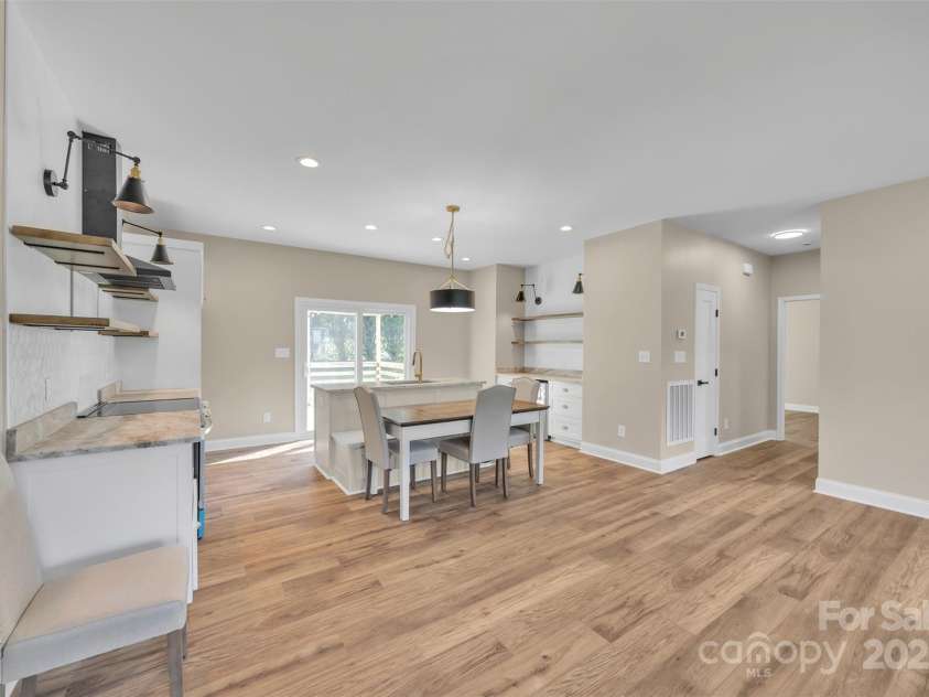 115 Peacock Hollar Road, Statesville, NC 28625.  MLS# CAR4296891, YatesRealty ID 34905. 