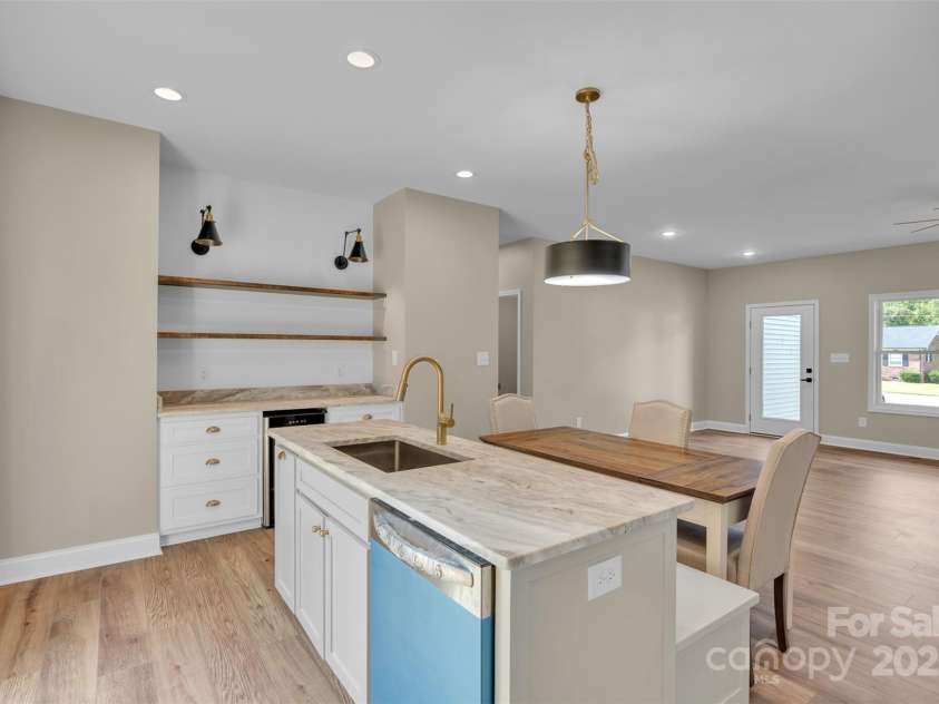 115 Peacock Hollar Road, Statesville, NC 28625.  MLS# CAR4296891, YatesRealty ID 34905. 