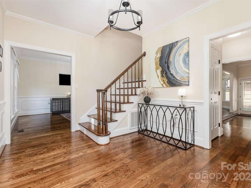 15655 Highway 601 Highway, Midland, NC 28107.  MLS# CAR4302018, YatesRealty ID 34905. Entry Hall