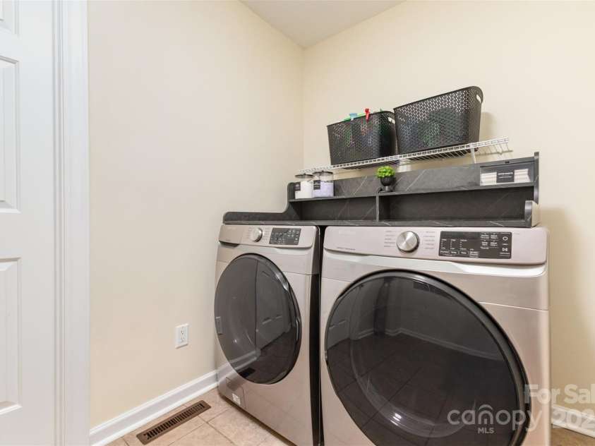 15655 Highway 601 Highway, Midland, NC 28107.  MLS# CAR4302018, YatesRealty ID 34905. Main Level laundry Room