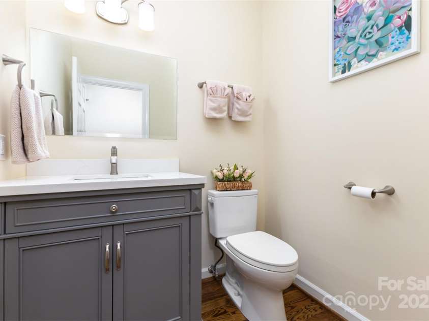 15655 Highway 601 Highway, Midland, NC 28107.  MLS# CAR4302018, YatesRealty ID 34905. Main Level Powder Room