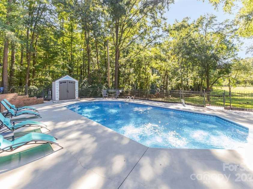 15655 Highway 601 Highway, Midland, NC 28107.  MLS# CAR4302018, YatesRealty ID 34905. Pool