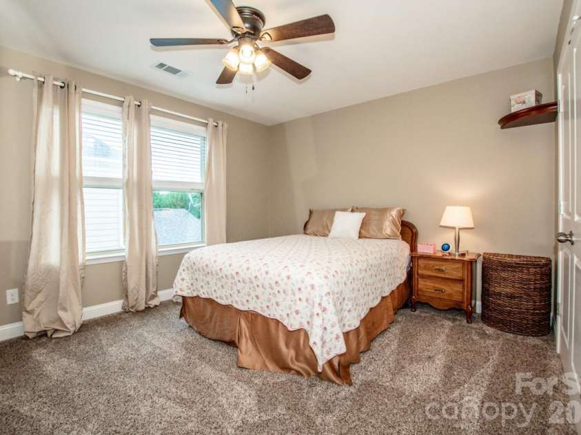 130 Eagles Landing Drive, Mooresville, NC 28117.  MLS# CAR4407110, YatesRealty ID 34907. Meticulously clean home