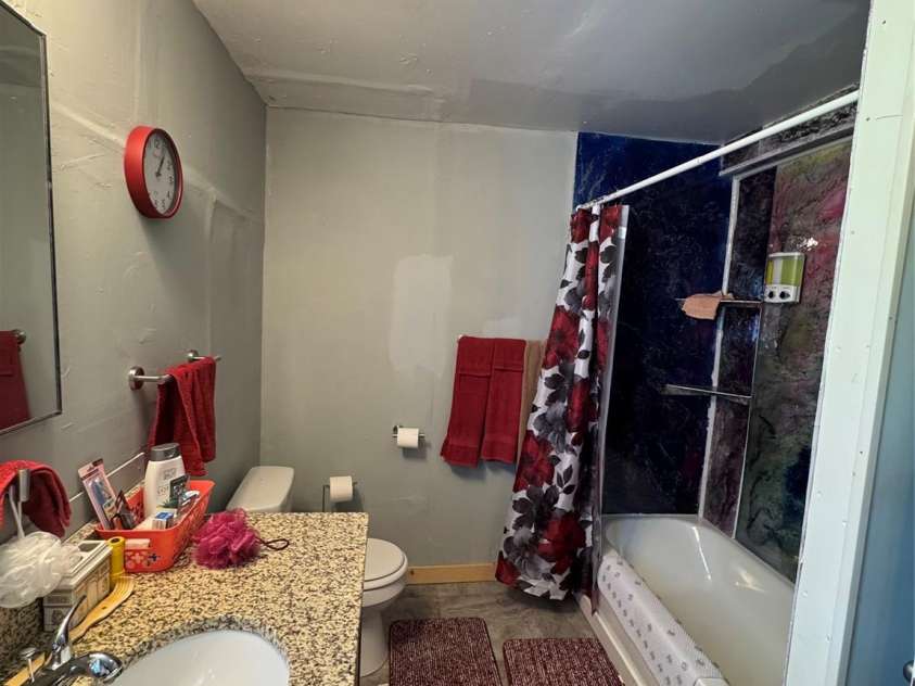 816 Skyland Drive, Kannapolis, NC 28124.  MLS# CAR4296768, YatesRealty ID 34908. Full bath with updated vanity