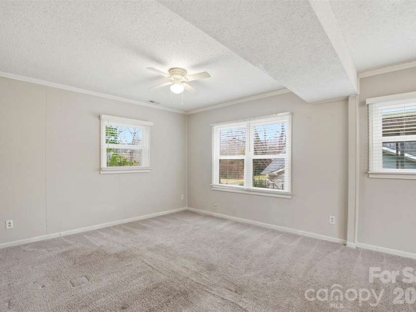 1323 Ranch Road, Charlotte, NC 28208.  MLS# CAR4323042, YatesRealty ID 3491. 