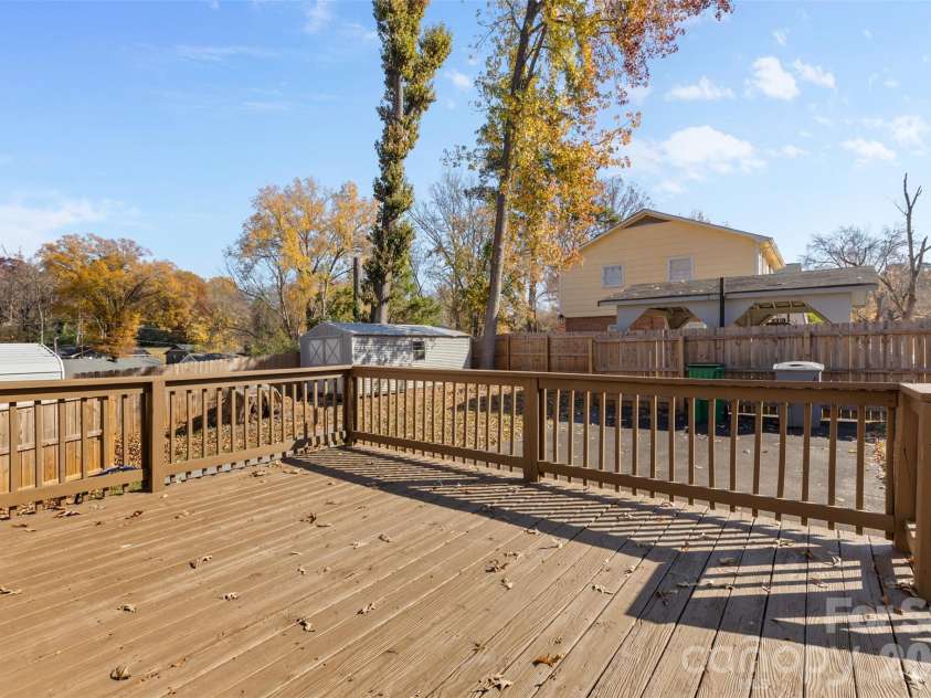 1323 Ranch Road, Charlotte, NC 28208.  MLS# CAR4323042, YatesRealty ID 3491. Deck