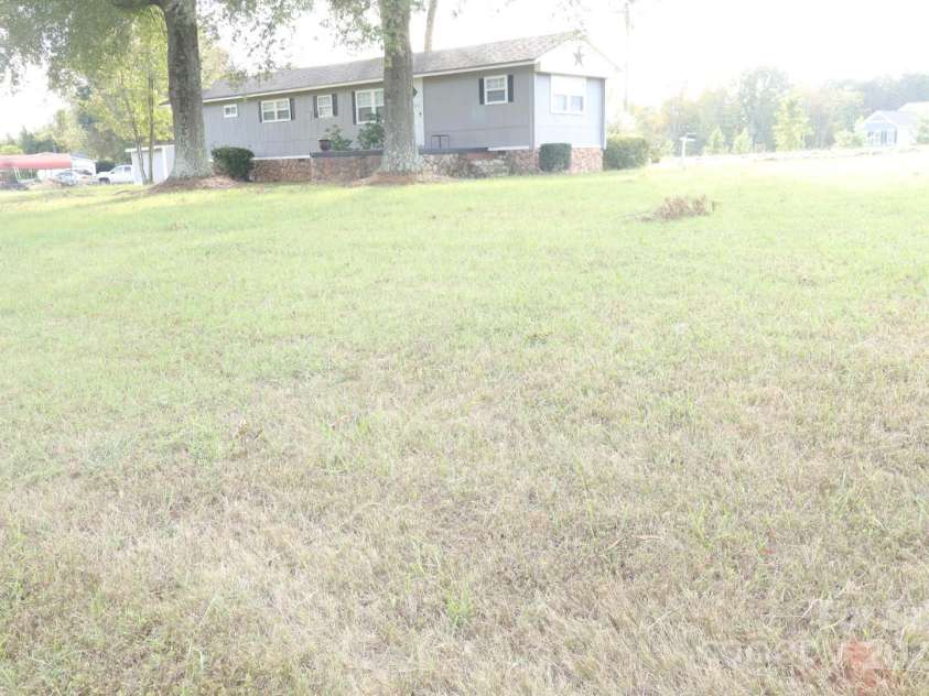 4416 Enoch Drive, Sherrills Ford, NC 28673.  MLS# CAR4189070, YatesRealty ID 3491. 