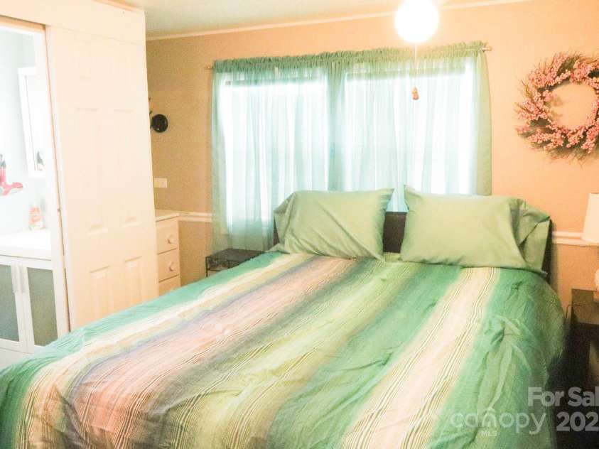 4416 Enoch Drive, Sherrills Ford, NC 28673.  MLS# CAR4189070, YatesRealty ID 3491. 