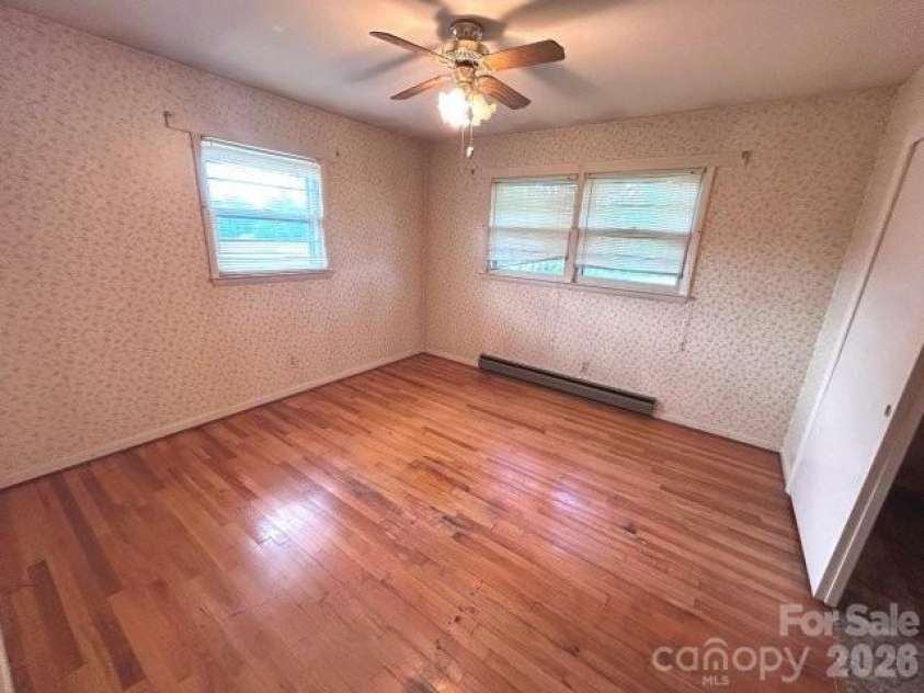 3196 Westview Street, Valdese, NC 28690.  MLS# CAR4400325, YatesRealty ID 34910. 