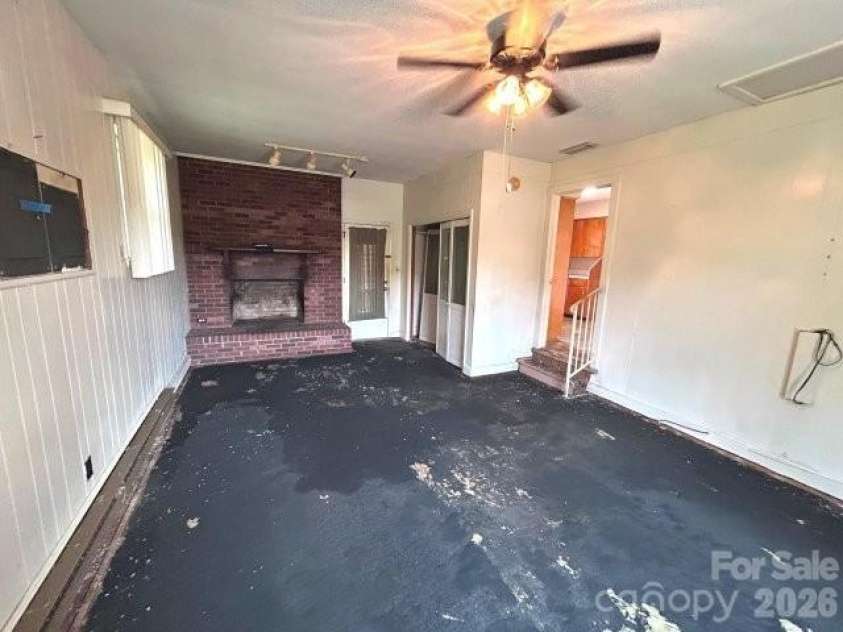 3196 Westview Street, Valdese, NC 28690.  MLS# CAR4400325, YatesRealty ID 34910. 