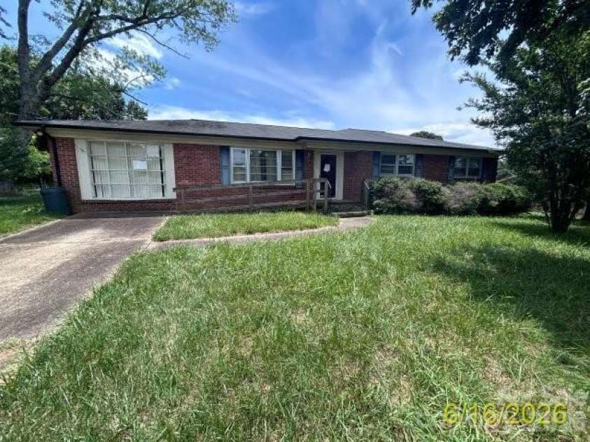 3196 Westview Street, Valdese, NC 28690.  MLS# CAR4400325, YatesRealty ID 34910. 