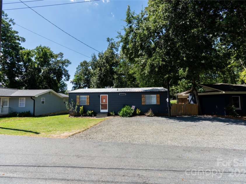 49286 Swift Water Road, Albemarle, NC 28001.  MLS# CAR4296119, YatesRealty ID 34910. 