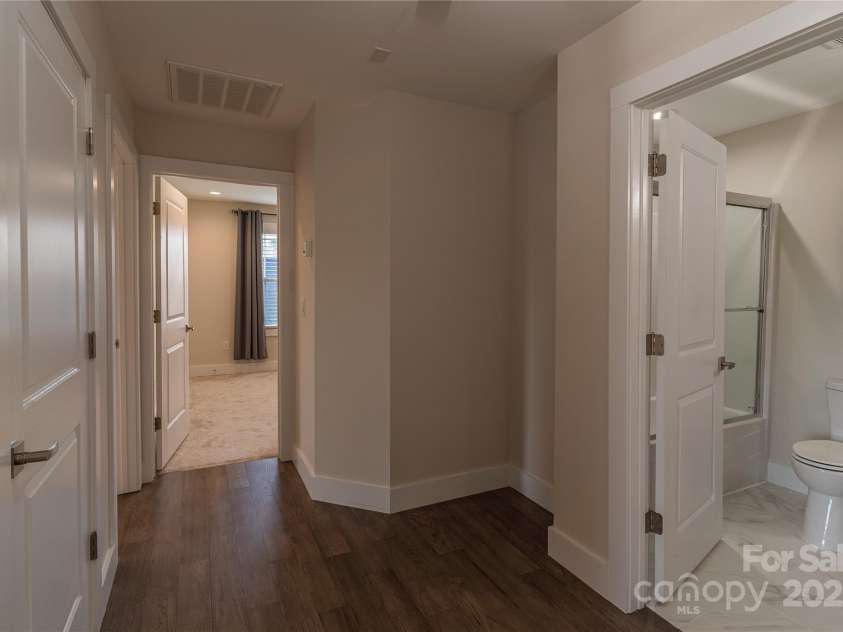 1358 37th Avenue Place, Hickory, NC 28601.  MLS# CAR4297206, YatesRealty ID 34911. 