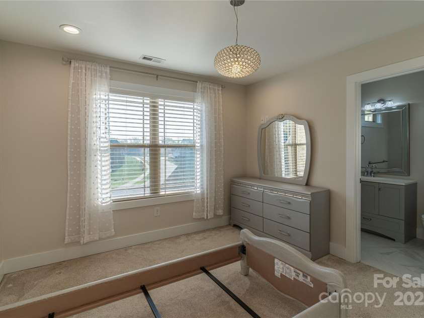 1358 37th Avenue Place, Hickory, NC 28601.  MLS# CAR4297206, YatesRealty ID 34911. 