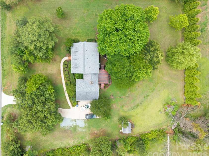 402 Providence Road, Waxhaw, NC 28173.  MLS# CAR4383311, YatesRealty ID 34911. 