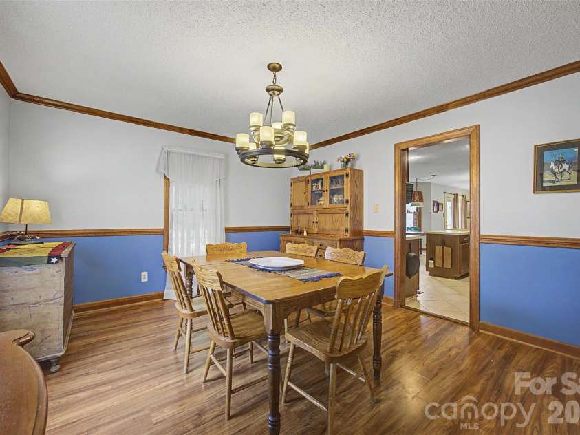 402 Providence Road, Waxhaw, NC 28173.  MLS# CAR4383311, YatesRealty ID 34911. Dining room
