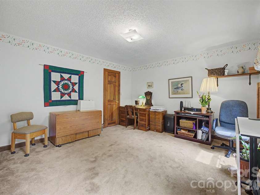 402 Providence Road, Waxhaw, NC 28173.  MLS# CAR4383311, YatesRealty ID 34911. Front bedroom/office