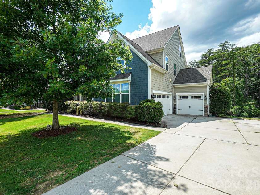 1238 Stonecrest Boulevard, Fort Mill, SC 29708.  MLS# CAR4394779, YatesRealty ID 34912. 