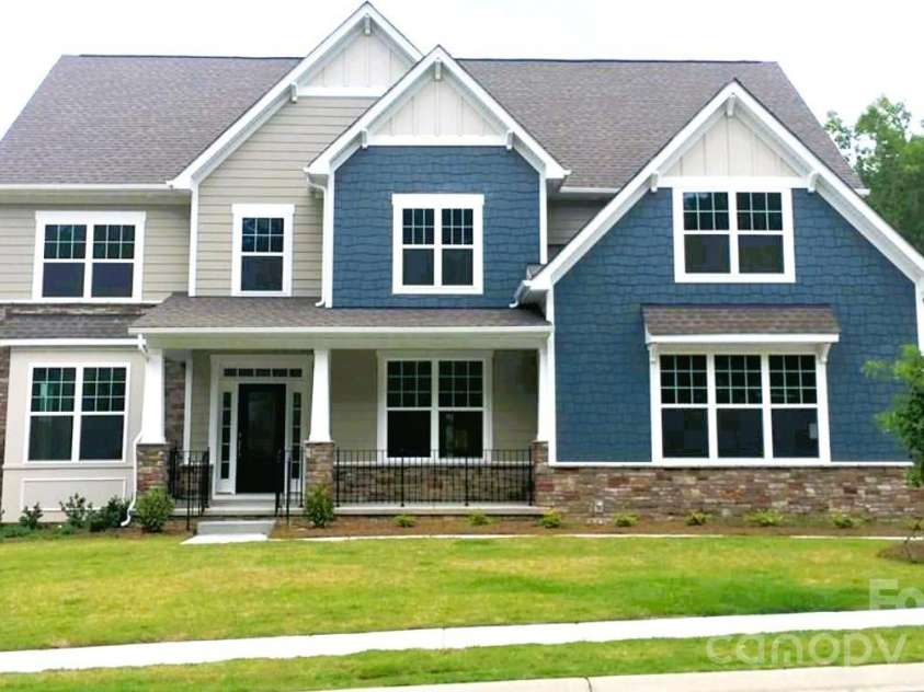 1238 Stonecrest Boulevard, Fort Mill, SC 29708.  MLS# CAR4394779, YatesRealty ID 34912. 