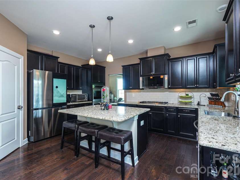 1238 Stonecrest Boulevard, Fort Mill, SC 29708.  MLS# CAR4394779, YatesRealty ID 34912. Kitchen View