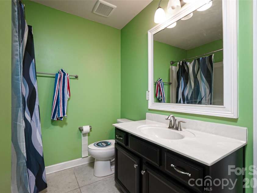 1238 Stonecrest Boulevard, Fort Mill, SC 29708.  MLS# CAR4394779, YatesRealty ID 34912. Shared bedroom bath