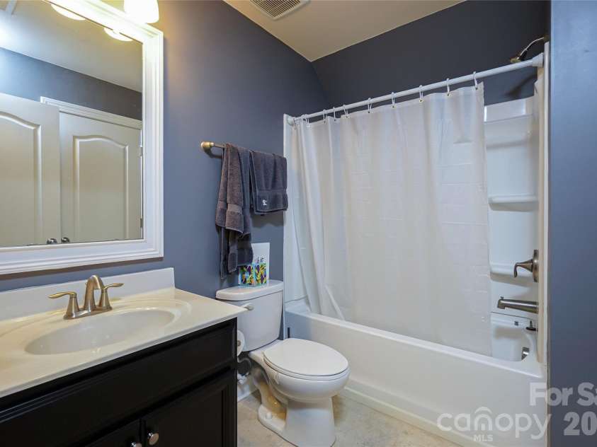 1238 Stonecrest Boulevard, Fort Mill, SC 29708.  MLS# CAR4394779, YatesRealty ID 34912. Upper bathroom