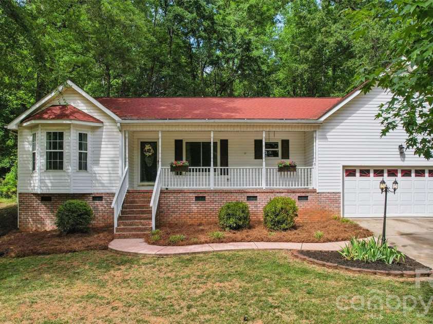 505 Wesley Drive, Salisbury, NC 28146.  MLS# CAR4396083, YatesRealty ID 34913. 505 Wesley Drive