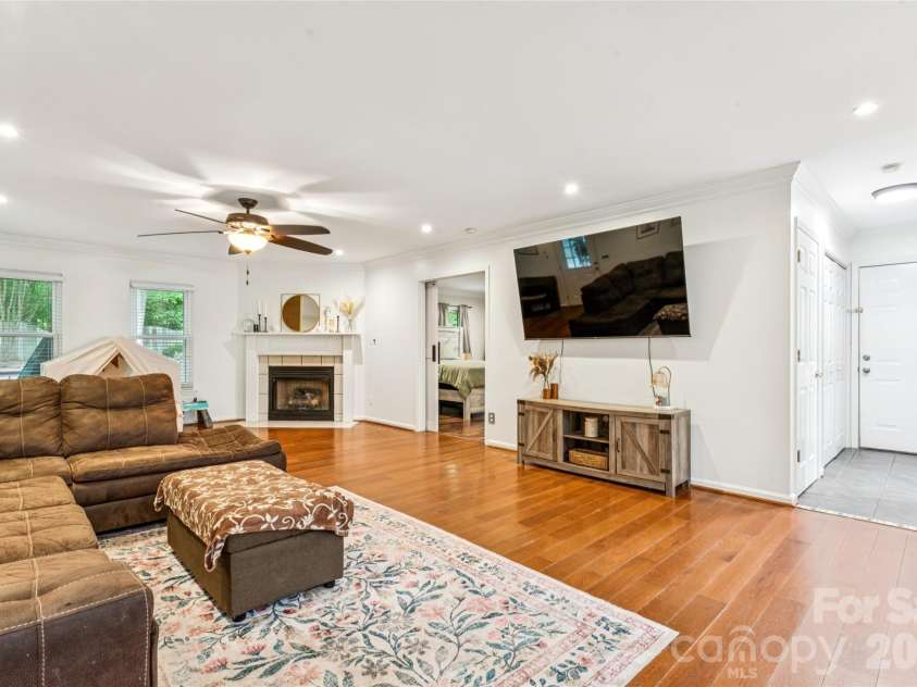 505 Wesley Drive, Salisbury, NC 28146.  MLS# CAR4396083, YatesRealty ID 34913. Large Living Area