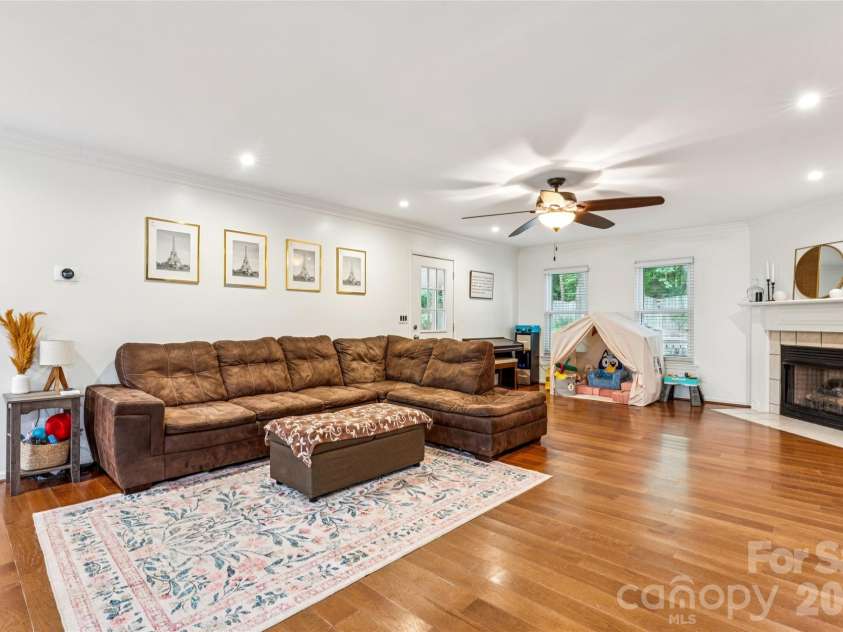 505 Wesley Drive, Salisbury, NC 28146.  MLS# CAR4396083, YatesRealty ID 34913. Living room