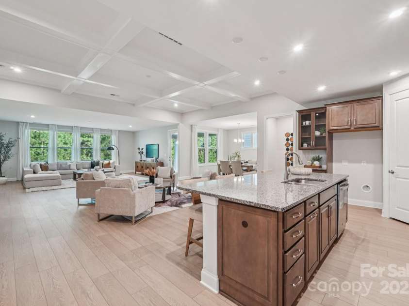 13222 Cozy Court, Charlotte, NC 28215.  MLS# CAR4296826, YatesRealty ID 34915. 