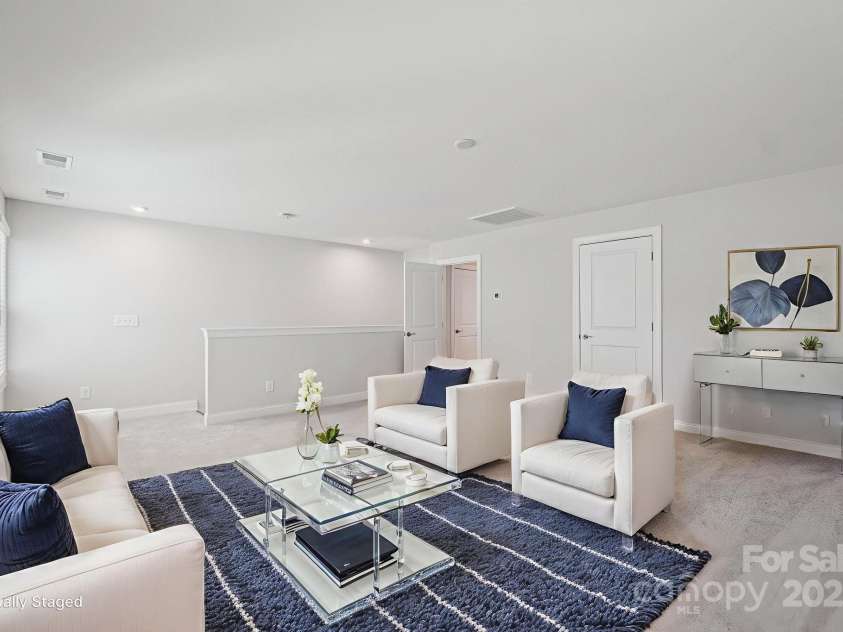 13222 Cozy Court, Charlotte, NC 28215.  MLS# CAR4296826, YatesRealty ID 34915. 