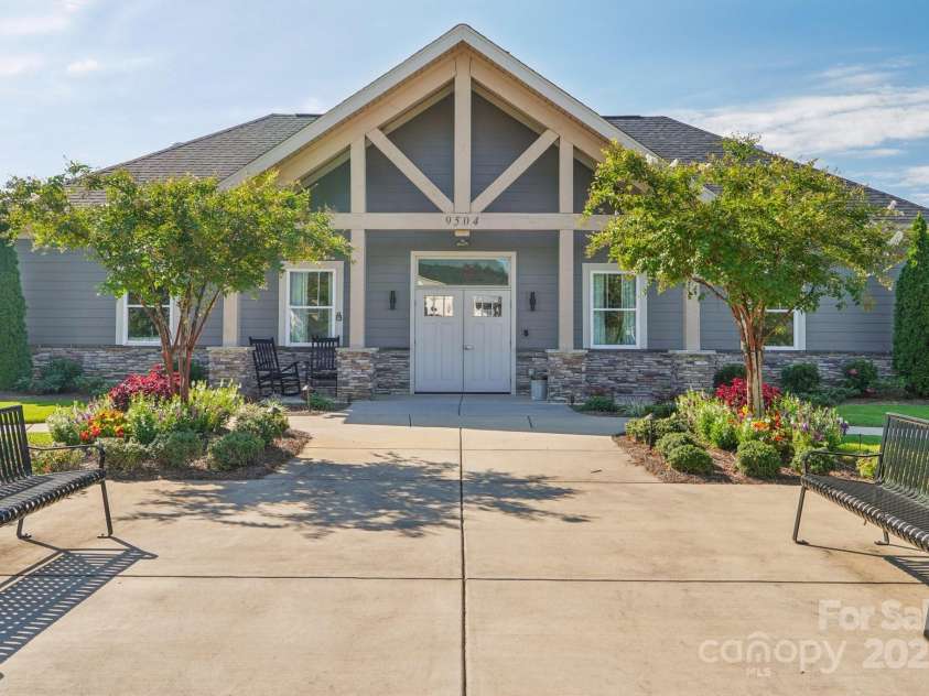 13222 Cozy Court, Charlotte, NC 28215.  MLS# CAR4296826, YatesRealty ID 34915. 