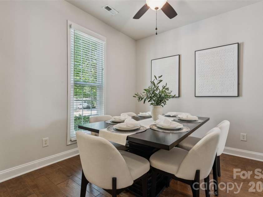 1847 Wilburn Park Lane, Charlotte, NC 28269.  MLS# CAR4399343, YatesRealty ID 34915. 