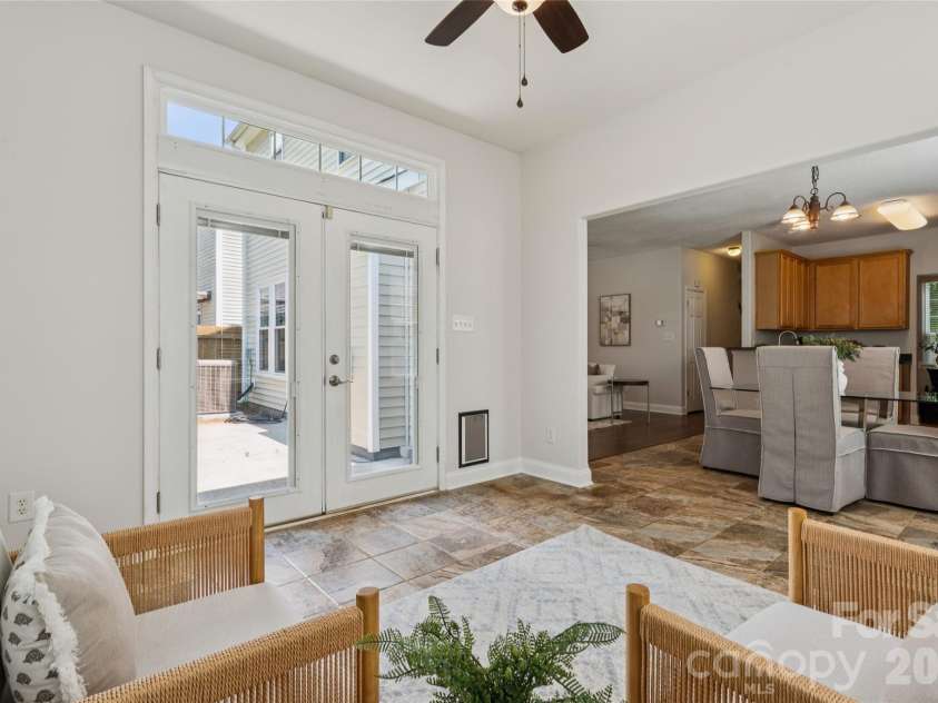 1847 Wilburn Park Lane, Charlotte, NC 28269.  MLS# CAR4399343, YatesRealty ID 34915. 