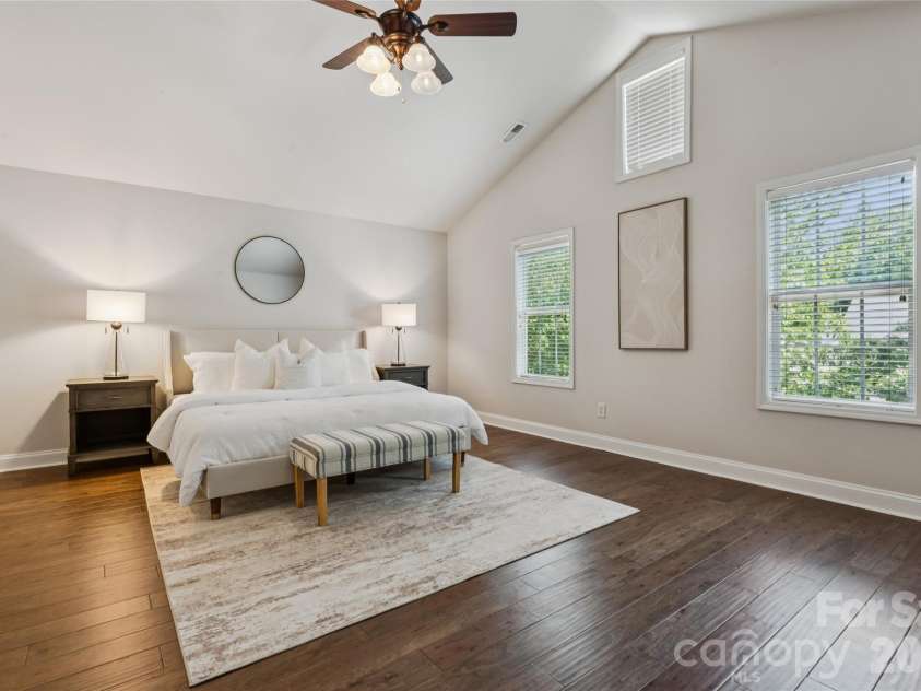1847 Wilburn Park Lane, Charlotte, NC 28269.  MLS# CAR4399343, YatesRealty ID 34915. 