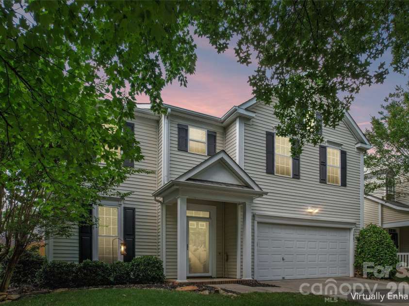 1847 Wilburn Park Lane, Charlotte, NC 28269.  MLS# CAR4399343, YatesRealty ID 34915. 