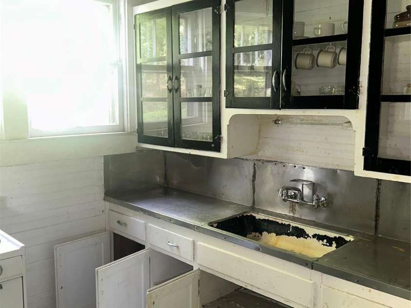 1003 Lundix Street, Albemarle, NC 28001.  MLS# CAR4296762, YatesRealty ID 34916. 