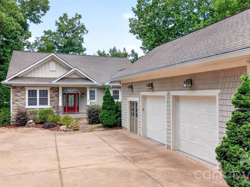 1390 Langdon Road, Sherrills Ford, NC 28673.  MLS# CAR4396931, YatesRealty ID 34916. Front Exterior