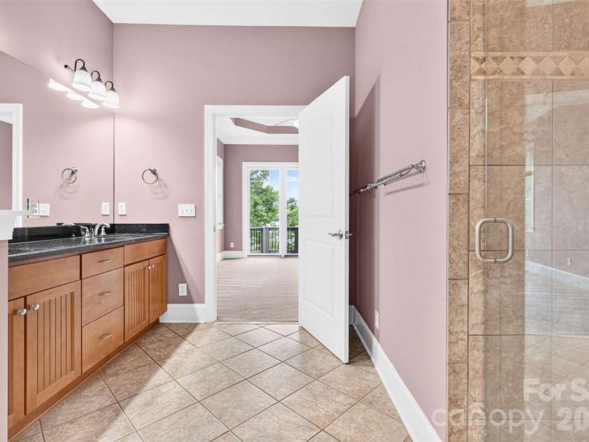 1390 Langdon Road, Sherrills Ford, NC 28673.  MLS# CAR4396931, YatesRealty ID 34916. Primary bath