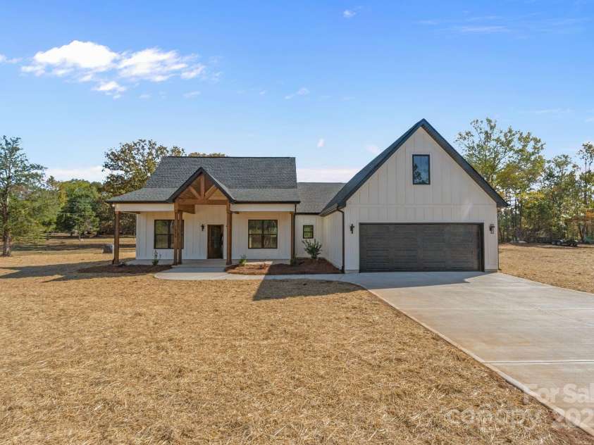 1050 Tom Joye Road, Clover, SC 29710.  MLS# CAR4314419, YatesRealty ID 3492. 